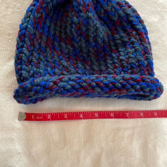 NWT - Hand-knitted hat - Picture 4 of 7